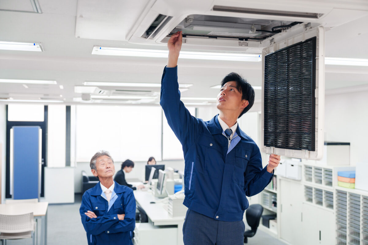 ★じっくり研修11カ月！エアコンメンテナンス業務