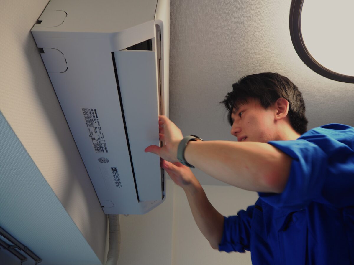 ★2026.2月入社★未経験歓迎！ルームエアコン修理【月収34万＋残業代支給】