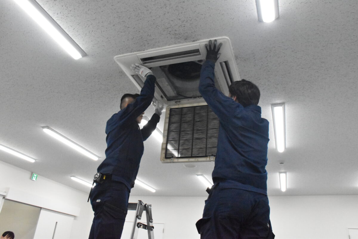 三菱電機　手元作業補助/アシスタントスタッフ/  和歌山県和歌山市（2583）